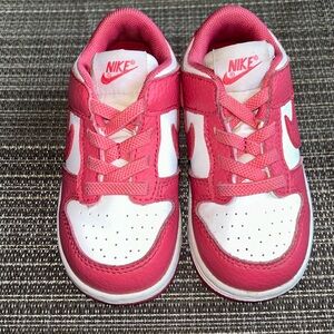 Archeo Pink Nike dunks 7C